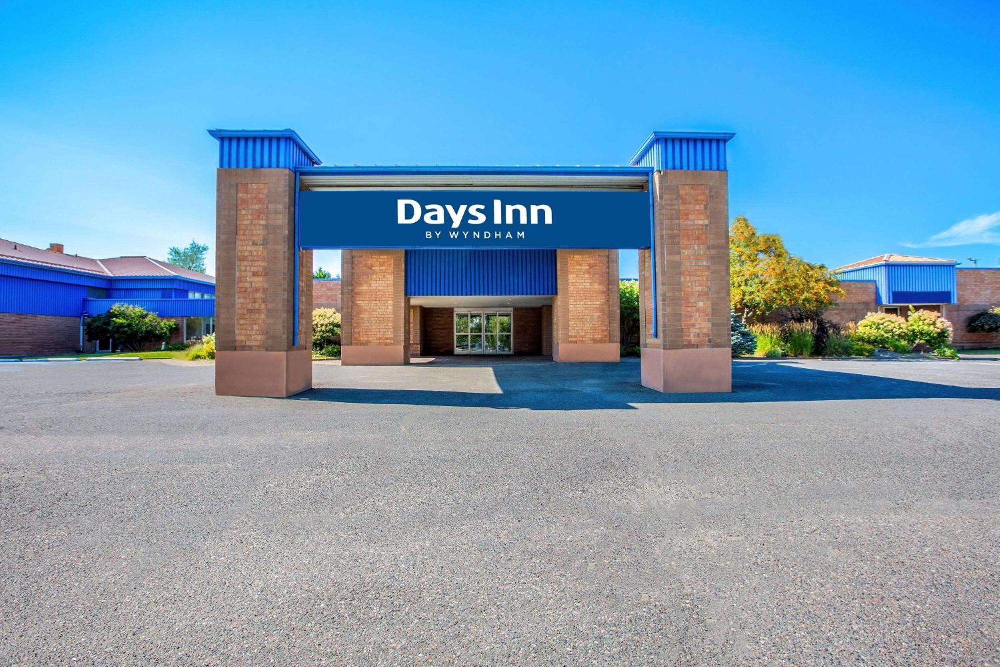 Days Inn By Wyndham Sudbury & Conference Centre Exteriör bild